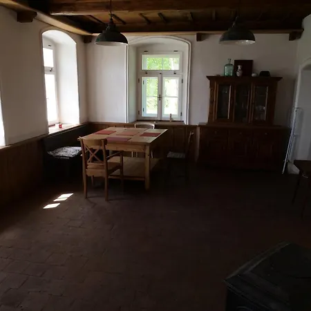 škola Kačerov Zdobnice