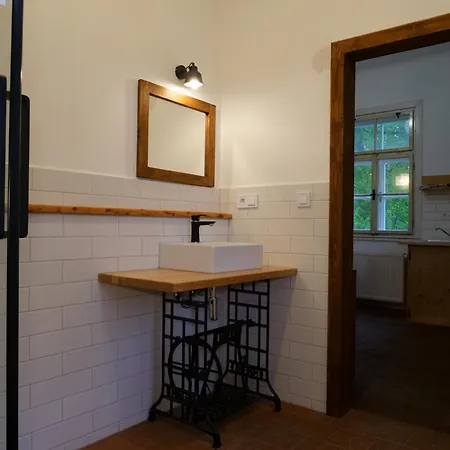 Apartmán škola Kačerov